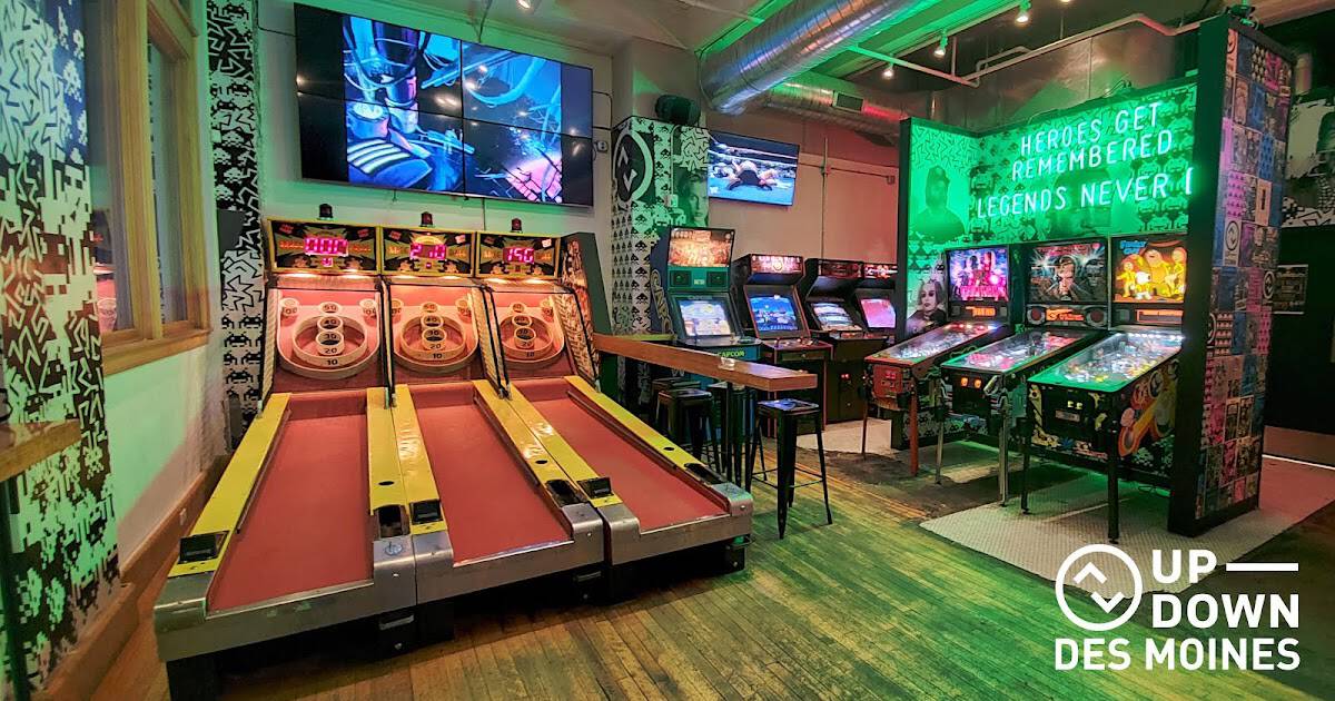 up down arcade bar- des-moines-iowa