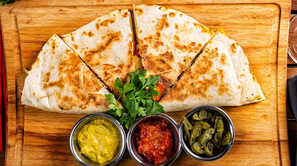 tetelas-oaxaquenas-chorizo-queso