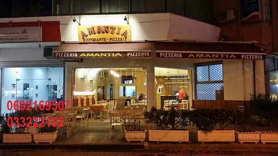 backpacking-in-albania-one-month-itenerary-albanian-street-food-Bar Restaurant-Amantia