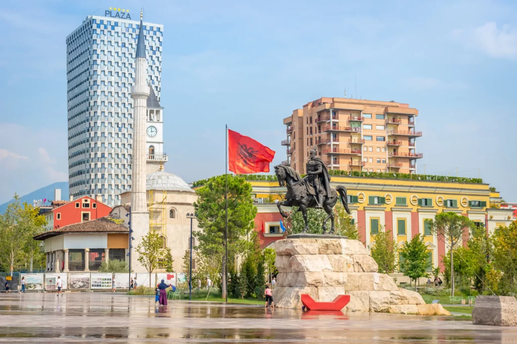 backpacking-in-albania-one-month-itenerary-albanian-skanderberg-square