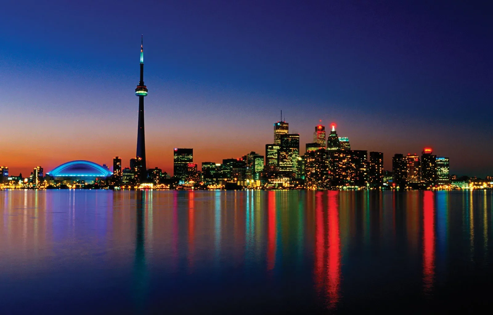 toronto-skyline-at-night