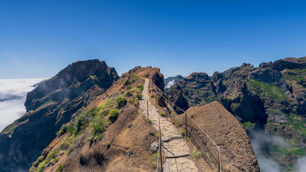 Portugal-madeira-pico-de-arieiro