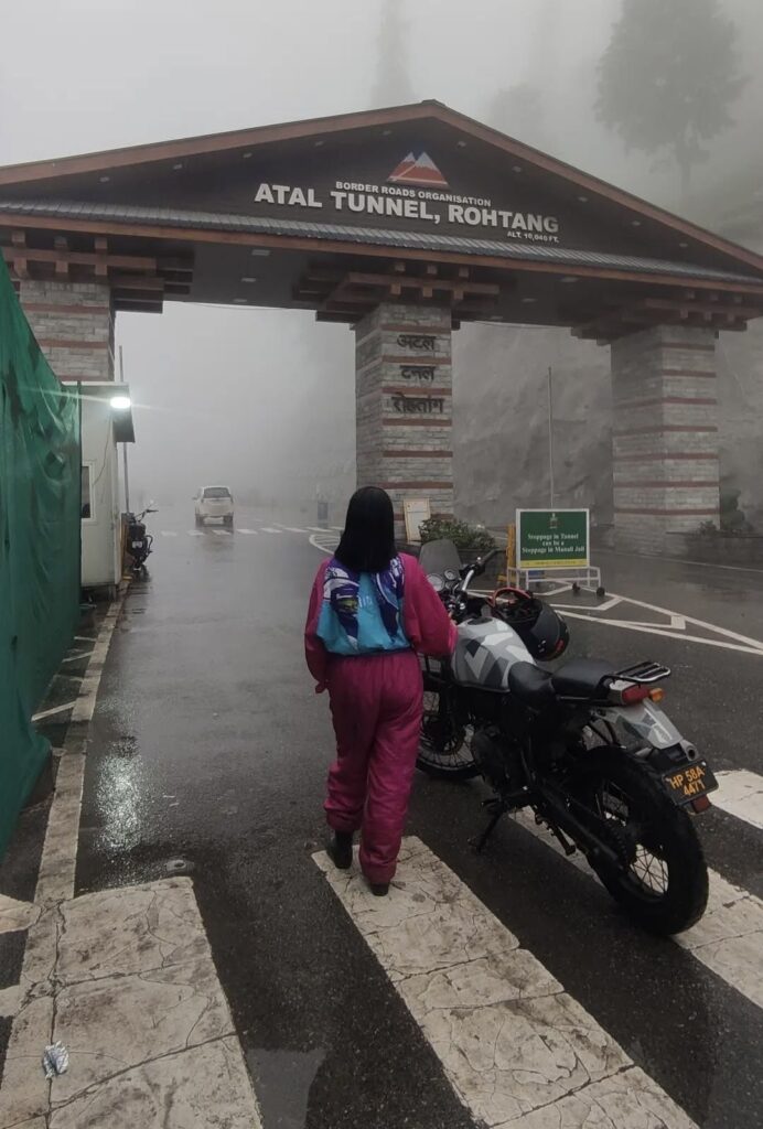 Foggy view at Atal Tunnel in Rohtang