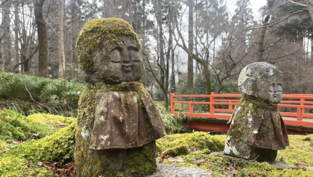 Warabe Jizo Statues